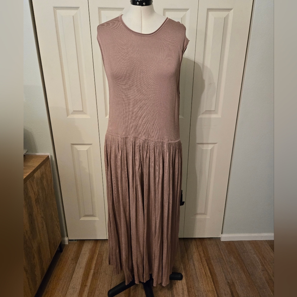 Everlane Sleeveless Knit Dress